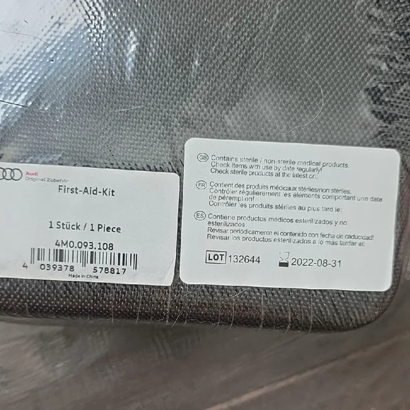 NWT Audi Black First Aid Travel Case - Picture 3 of 4